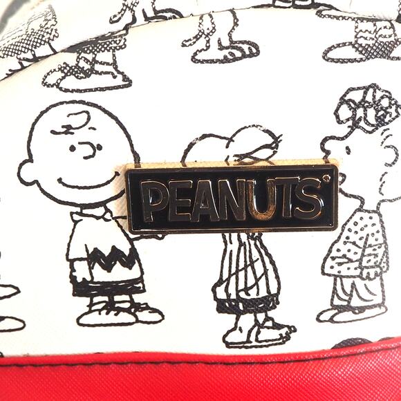 BioWorld Snoopy Charlie Brown Peanuts Gang Backpack White Black Cartoon Drawings - Picture 9 of 15
